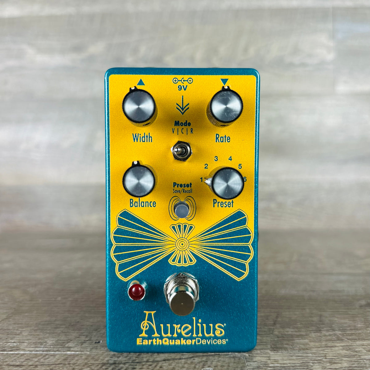 Earthquaker Device Aurelius Tri-Voice Chorus Pedal – BCR Music & Sound