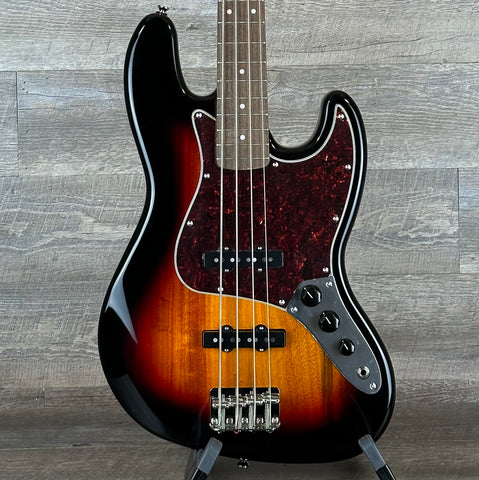 Squier Classic Vibe 60’s Jazz Bass - Used