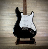 Squier by Fender Stratocaster – Black w/ White Pickguard (USED-Mint)